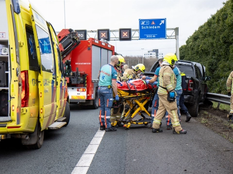 Automobilist gewond bij ongeval op A20