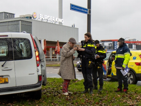 Meisje naar ziekenhuis na klap door aanrijding