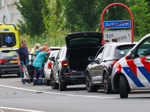 Kettingbotsing op de oprit A20