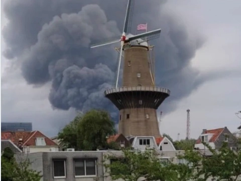 Twitteraars delen Schiedamse foto's van brand