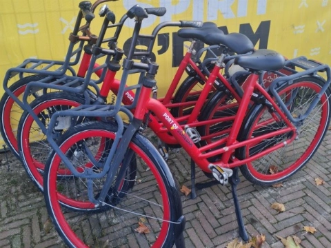 Werknemers kiezen voor fiets en laten auto staan