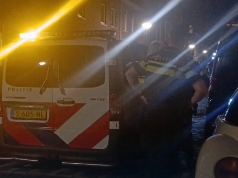 Ruzie: jongen springt vanaf serre naar beneden