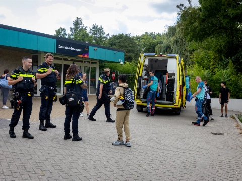 Jongetje gewond in zwembad