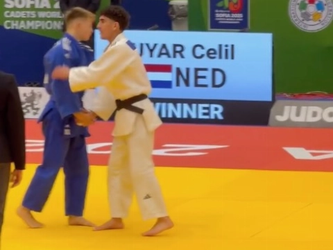 Celil Uyar verkoopt huid duur op WK