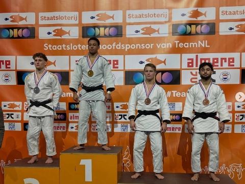 Kayra Uyar wint brons op NK