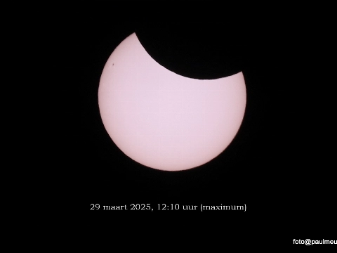 Zonsverduistering door de lens van Paul Meuldijk