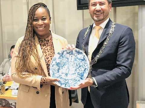 Anouschka Biekman zwaait af