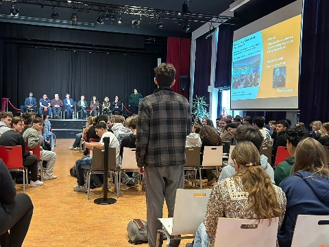 Scholierenverkiezingen op Spieringshoek