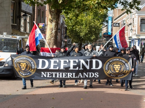 Tegendemonstratie als reactie op Vrouwenmars