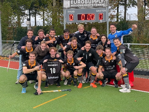 Mannen HC Schiedam pakken winst in Brabant