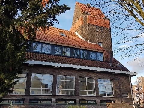 Ereschildje voor Hoeksteenkerk