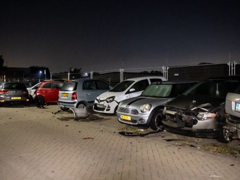 Negen auto's geramd door automobilist