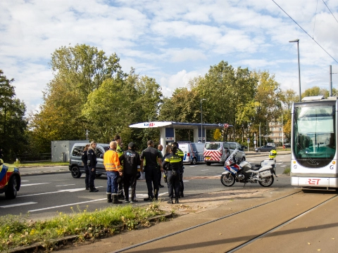Tramverkeer gestremd na aanrijding