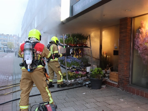 Brand bij Iris