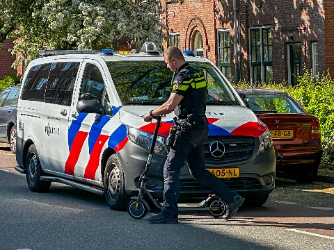 Twee meisjes op elektrische step gewond na aanrijding