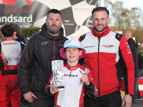 Dani van der Molen naar plek twee in kinderkartwedstrijd