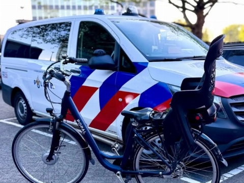 Politie zoekt eigenaresse van fiets