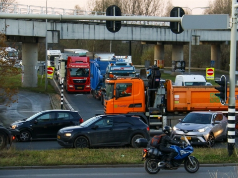 'Verkeersinfarct dreigt voor Rotterdamse regio'