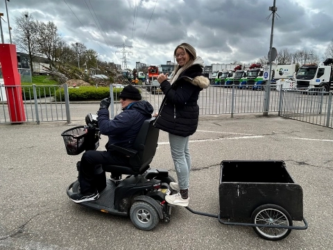 Tip voor mensen met groene vingers met de hand op de knip