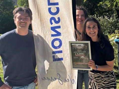 Vijfduizend euro voor In Zicht na klootschieten