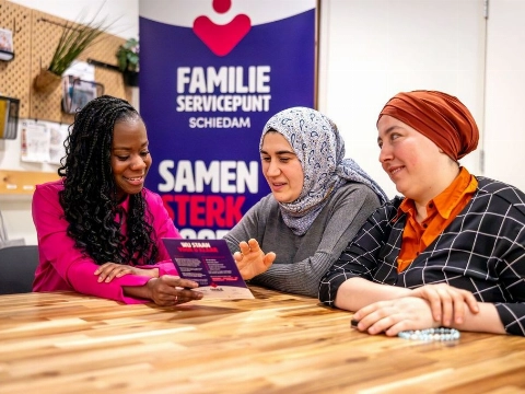 Feestelijke opening Familieservicepunt in Nieuwland