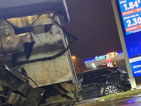 Tramverkeer stilgelegd na aanrijding