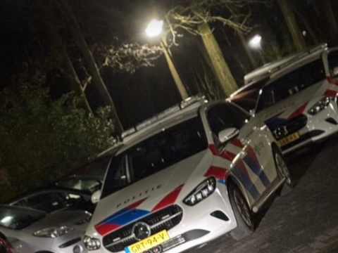 Politie houdt man met drugs aan met hulp Schiedammers