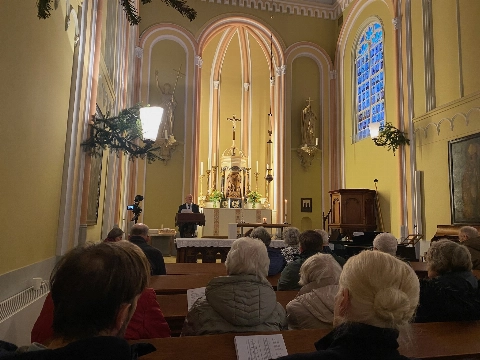 Schiedammers uit verschillende kerken bidden voor vrede