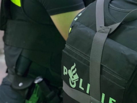 Zes man met benaderingstechniek door politie aangehouden