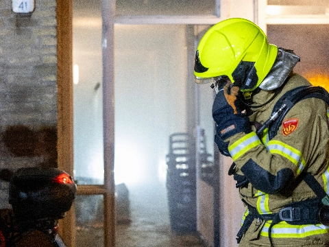 Accu vliegt in brand in kelderbox