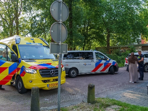 Baby alleen achtergelaten in kinderdagverblijf