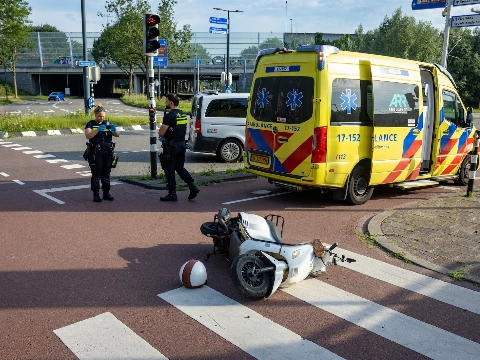 Dronken scooterrijder gewond na val