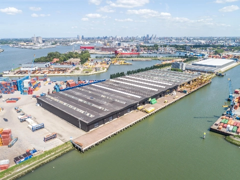 DHG vindt nieuwe huurder voor magazijn en kantoren op Heijplaat