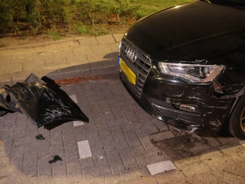Automobilist op de vlucht na aanrijding op de Vlaardingerdijk