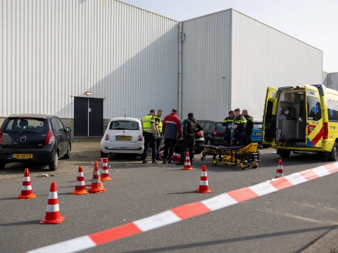 Man aangereden, chauffeur doorgereden