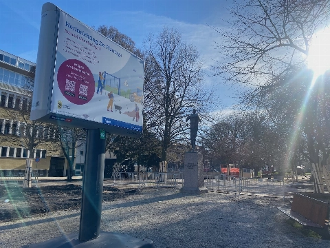 Plantage en omstreken op de schop