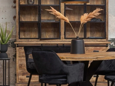 Buffetkast in de keuken: kies hoogte vóór je naar breedte kijkt