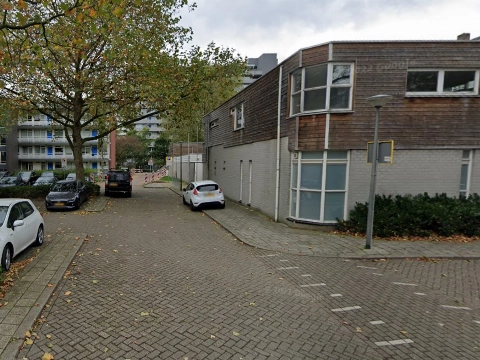 LOS wil duidelijkheid over gebedsruimte Bart Verhallenplein