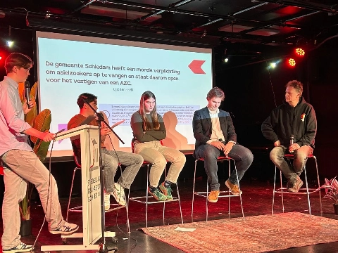 Lokale partijen boos op gymnasium want geen invitatie voor debat