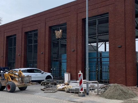 Willems neemt magazijn in gebruik