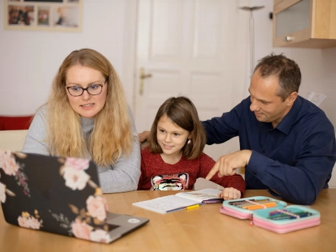 CDA stelt vragen over thuisonderwijs en leerplichtsvrijstellingen