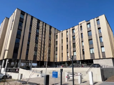 Hotels bij vliegveld krijgen nieuwe eigenaar