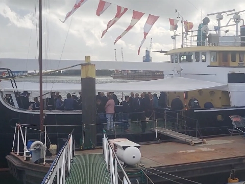 Erepenning voor zeekadetkorps Jacob van Heemskerck