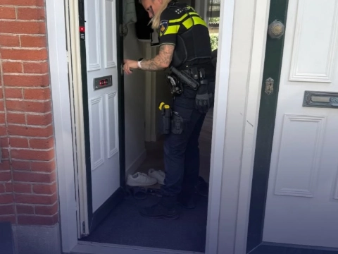 Politie vervangt slot