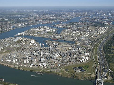 Shell Energy and Chemicals Park Rotterdam op Schiedam24