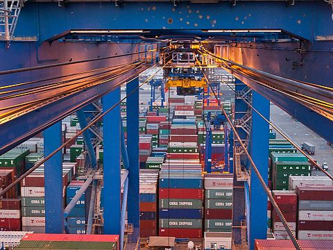 Overslag Rotterdamse haven daalt verder in derde kwartaal