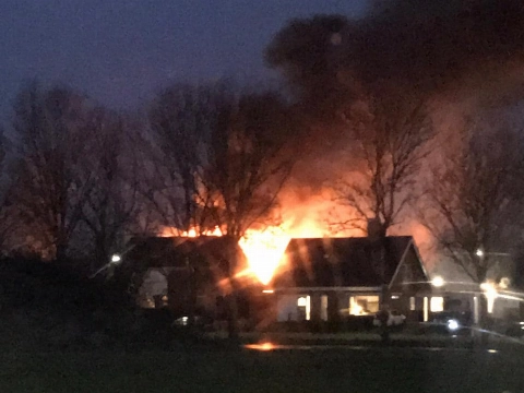 Grote industriebrand in Kampen: 'Kom niet kijken!'