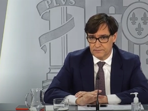 Spanje gaat vaccinweigeraars op een lijst zetten