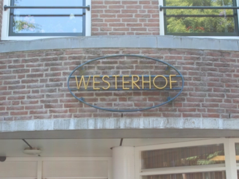 Bijna helft bewoners zorgcentrum overleden aan corona