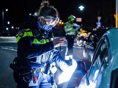 Avondklok: 3.600 boetes in eerste nacht